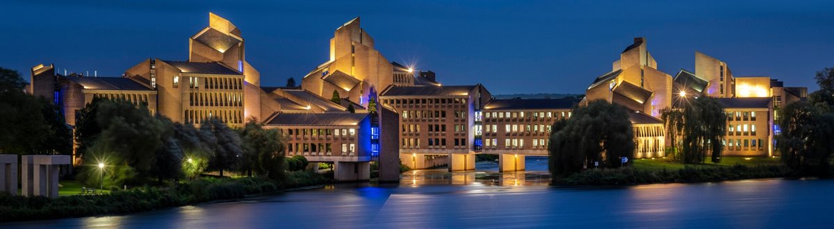 Gouvernement verlicht in de avond