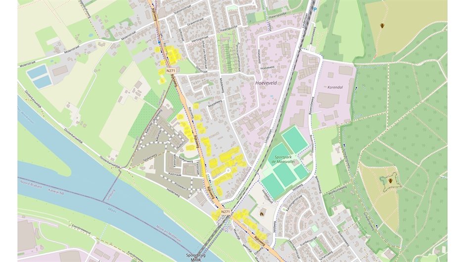 In geel gemarkeerd de woningen die geen gebruik kunnen maken van de weg tijdens de werkzaamheden.