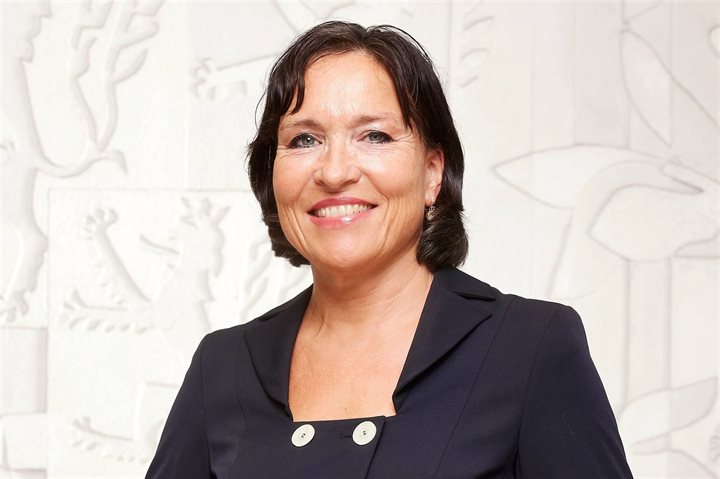 Gedeputeerde Elianne Demollin-Schneiders
