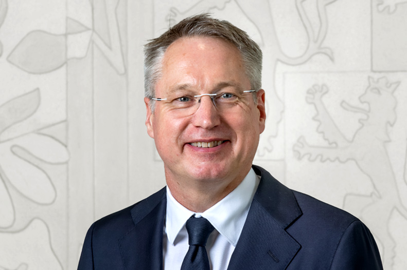 Portret gedeputeerde Stephan Satijn