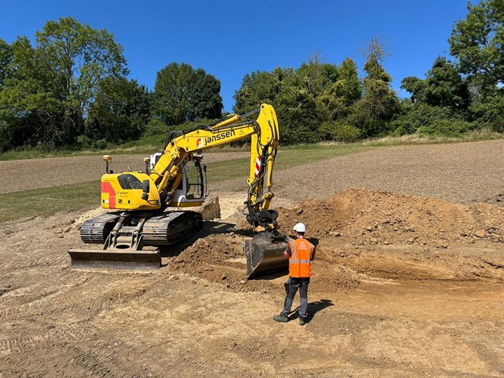 Archeologiche begeleiding bij ontgraving poel locatie 12